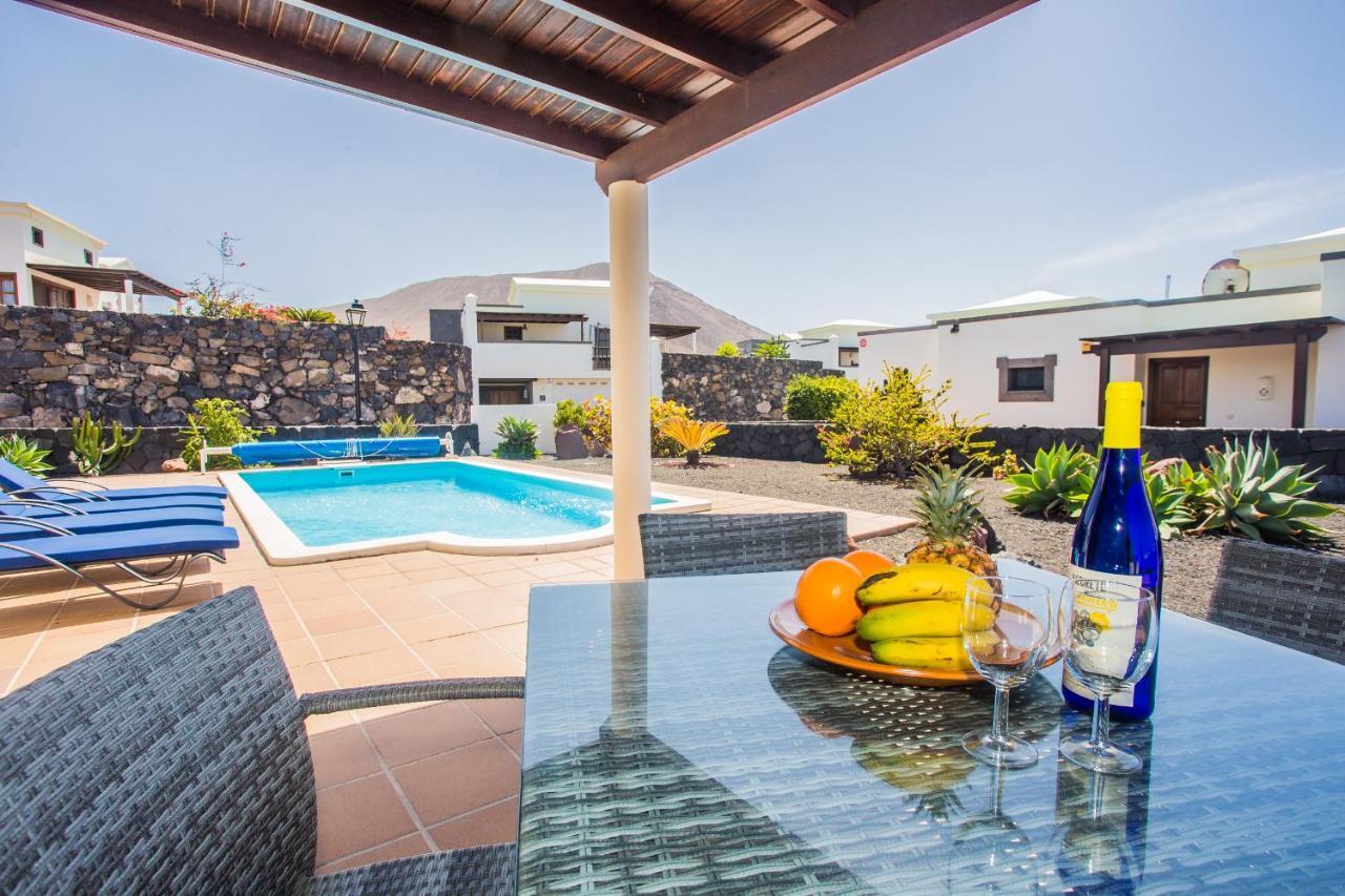 Villa Eslanzarote Eleonor, Super Wifi, Heated Pool, Sat Tv